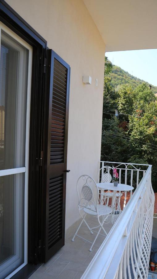 B&B Micanto Casola di Napoli Eksteriør bilde