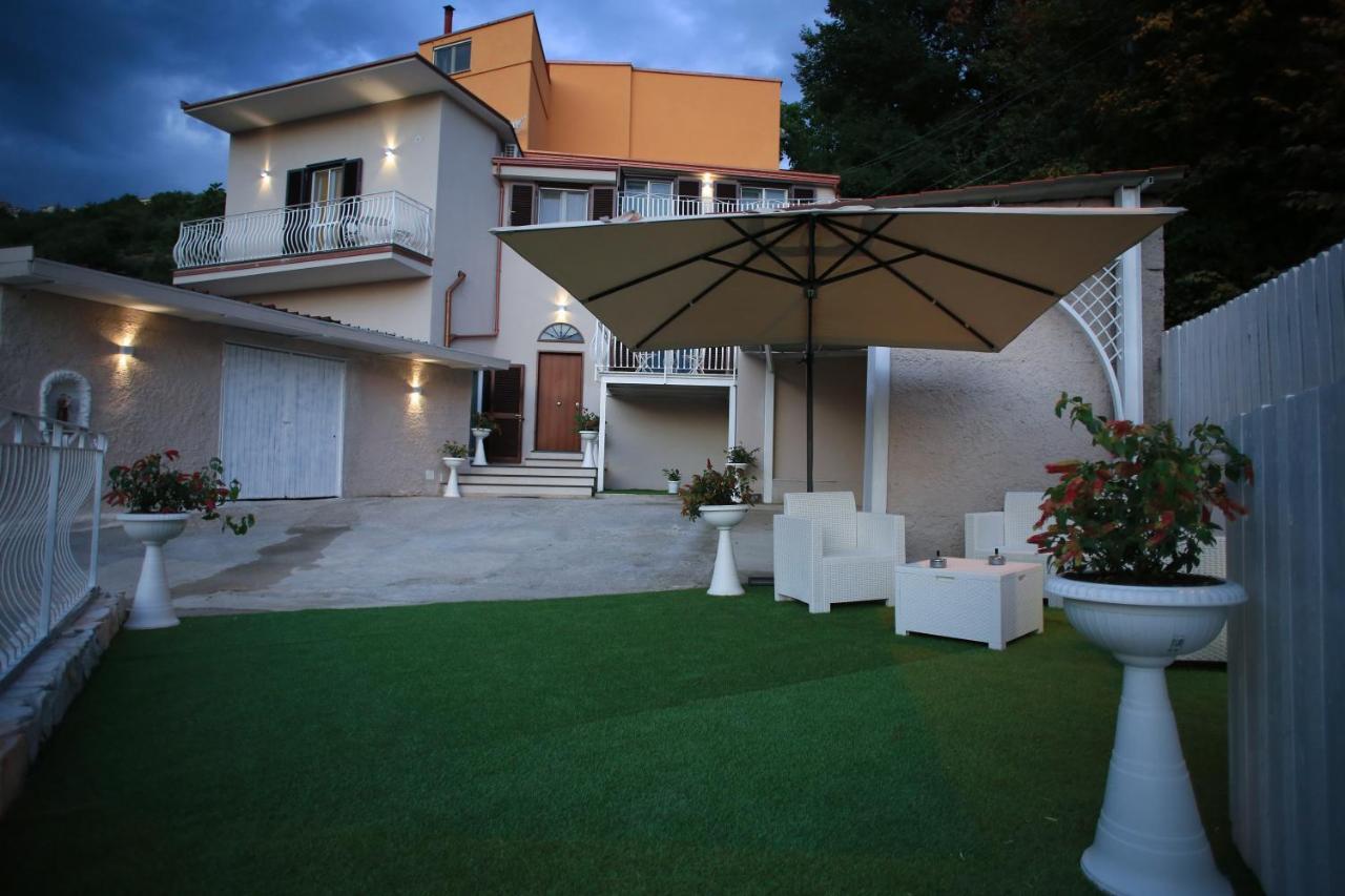B&B Micanto Casola di Napoli Eksteriør bilde