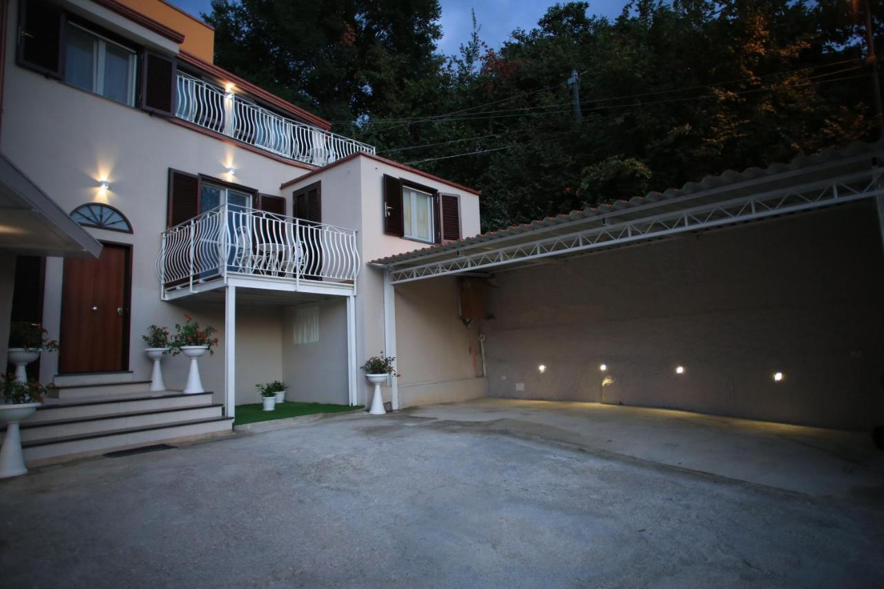B&B Micanto Casola di Napoli Eksteriør bilde