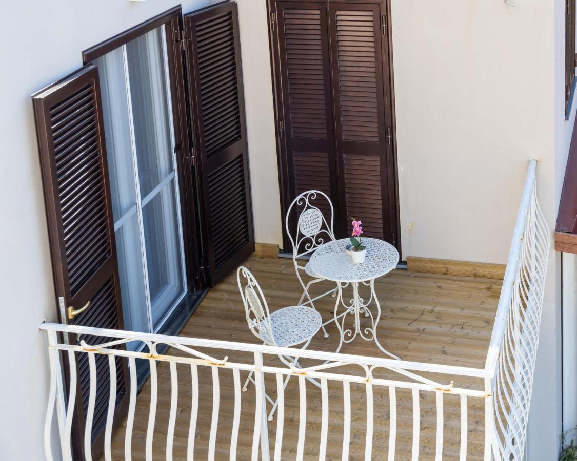 B&B Micanto Casola di Napoli Eksteriør bilde